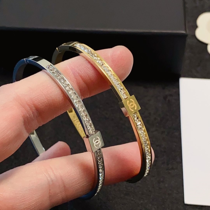 Ch**el bracelets